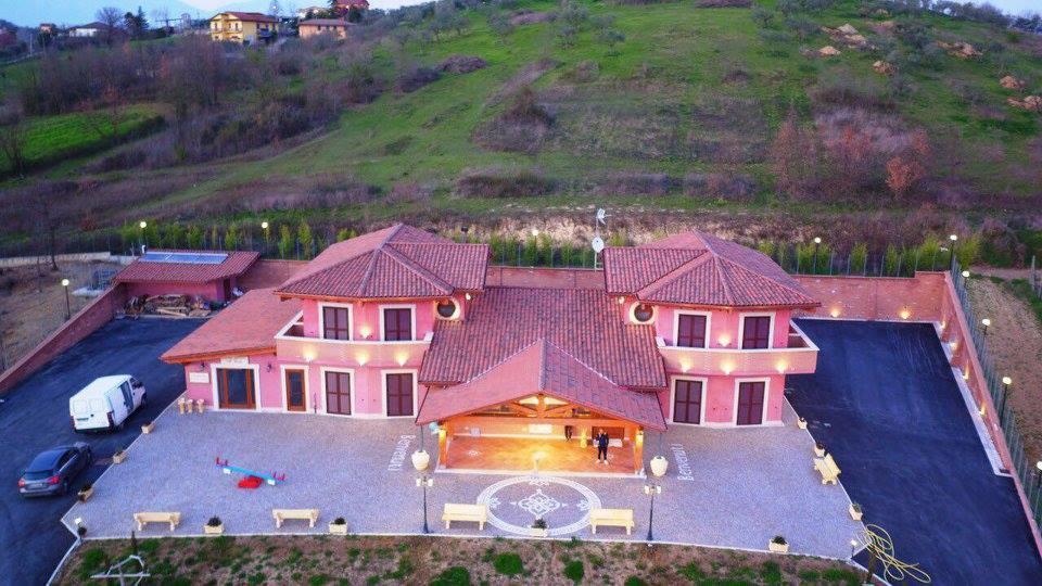 Agriturismo Ciociaro " Il Colle " Hotel Ristorante เชปราโน ภายนอก รูปภาพ