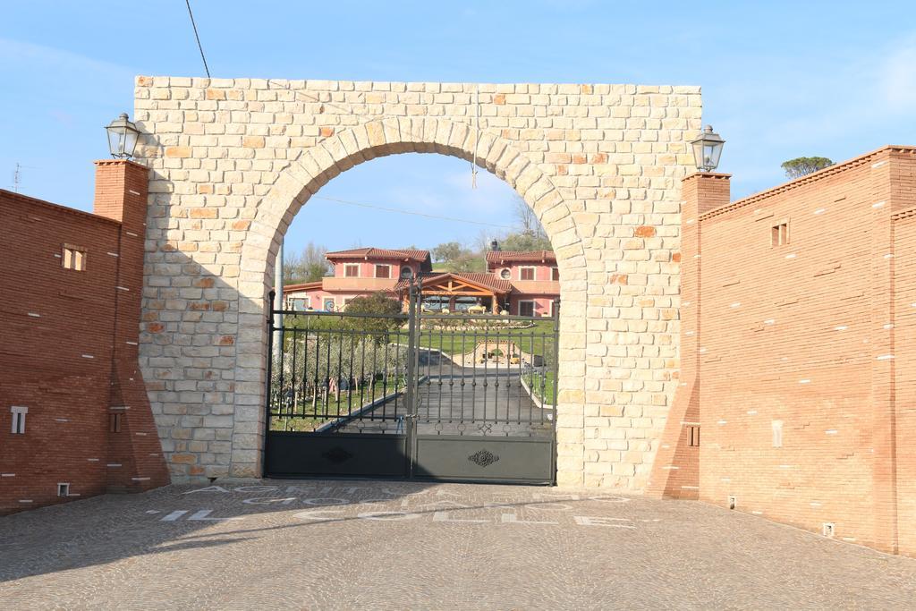 Agriturismo Ciociaro " Il Colle " Hotel Ristorante เชปราโน ภายนอก รูปภาพ