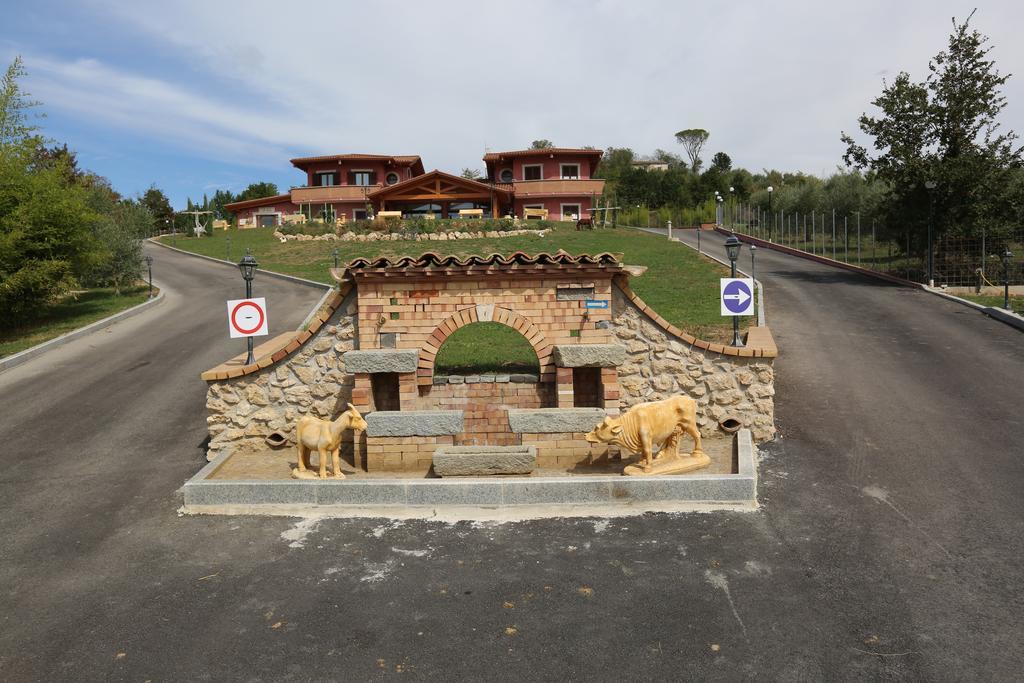 Agriturismo Ciociaro " Il Colle " Hotel Ristorante เชปราโน ภายนอก รูปภาพ